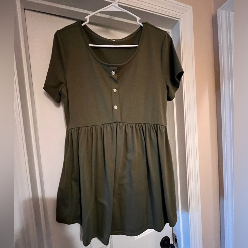 Maternity Top Size Medium